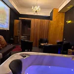 Love hotel Diane Luxury 1