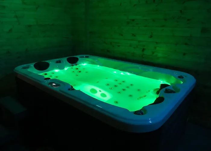 Diane Luxury 1 Love hôtel 3*